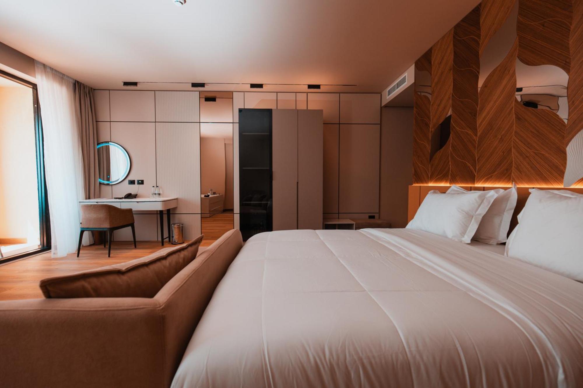 Royal G Deluxe Hotel Škalngur Kültér fotó