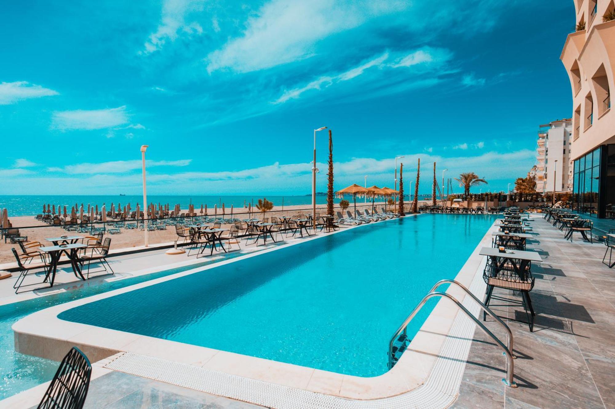 Royal G Deluxe Hotel Škalngur Kültér fotó