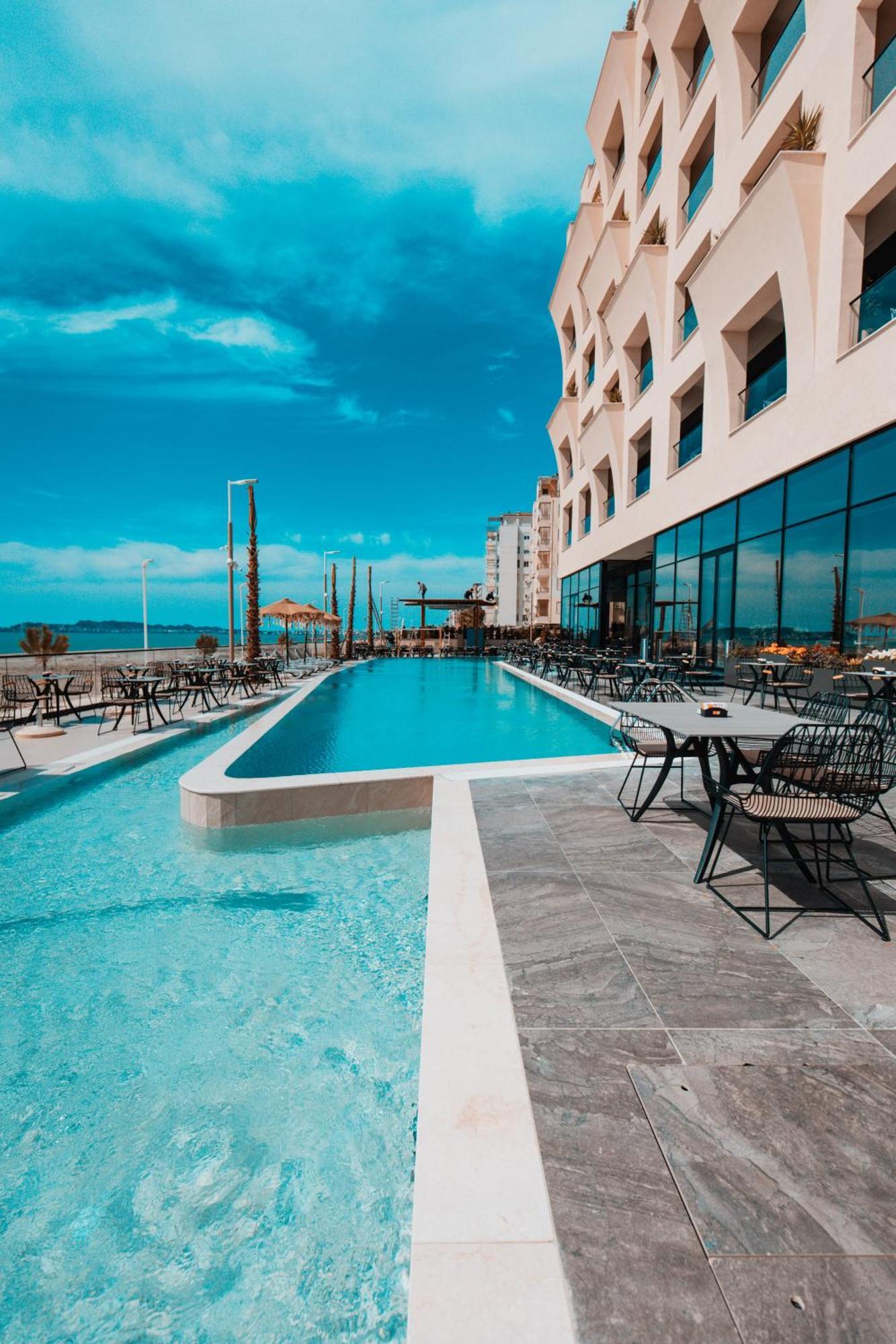 Royal G Deluxe Hotel Škalngur Kültér fotó