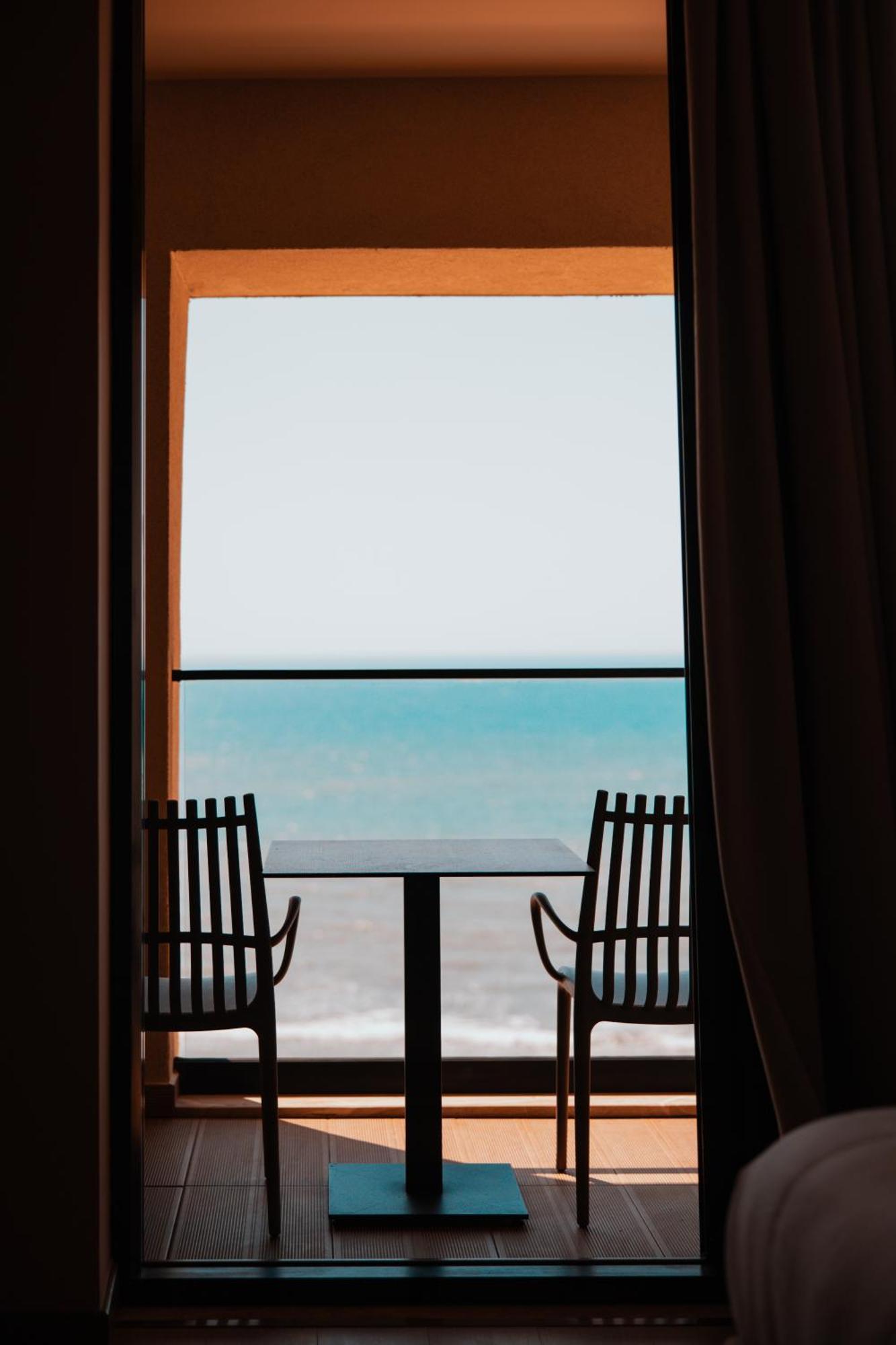 Royal G Deluxe Hotel Škalngur Kültér fotó